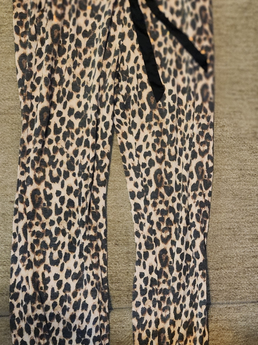 Victoria's Secret Leopard Print Lounge/joggers/pajamaa Pants Medium